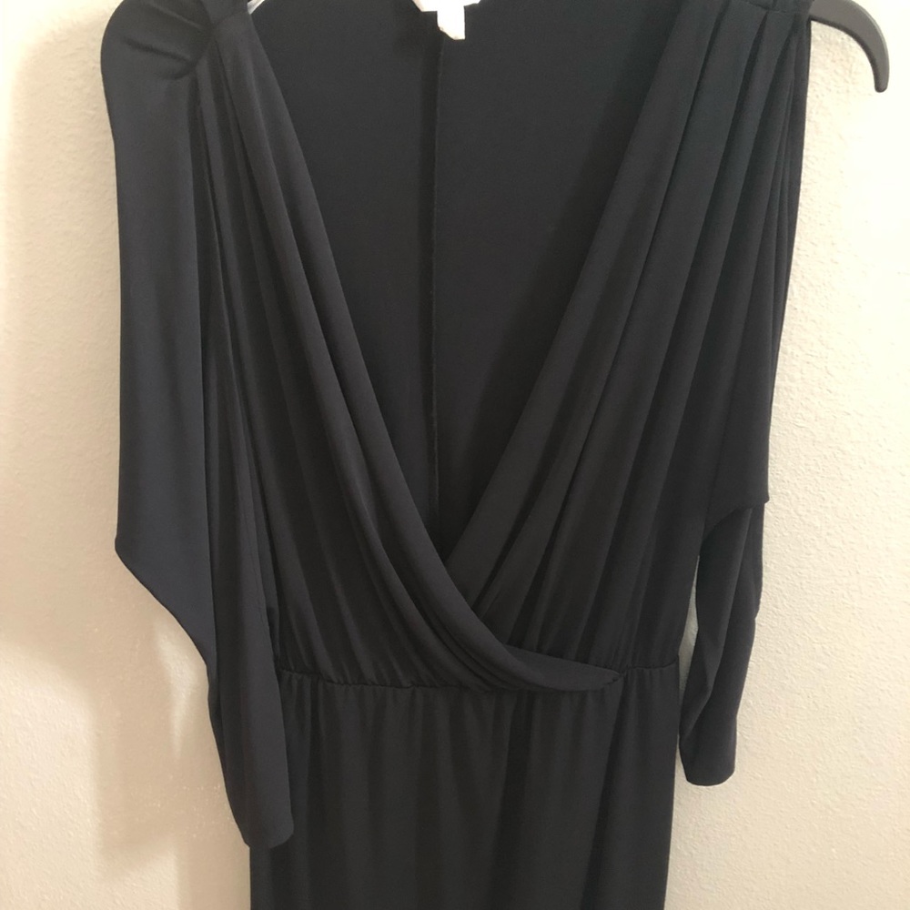 Cut out shoulder dress